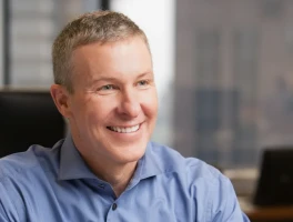 United CEO Scott Kirby: American Airlines' Fate and Verizon Layoffs