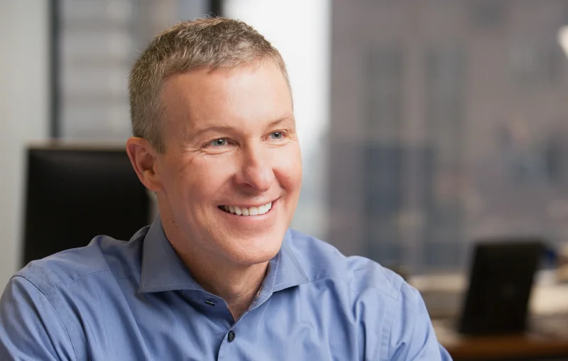 United CEO Scott Kirby: American Airlines' Fate and Verizon Layoffs